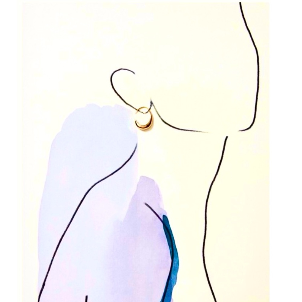 🍒3/$30 New Anthro Petite Gold Crescent Hoops - Picture 4 of 5